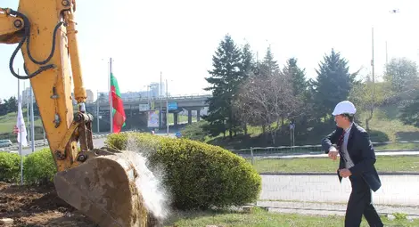 Новият комплекс на &bdquo;КИА&ldquo; отваря през 2020 година