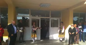 Бъдещи шампиони ще тренират в нова зала по борба във Ветово