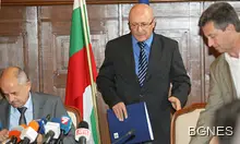 Oтпускат 1,8 млн.лв. за справяне със "син език"