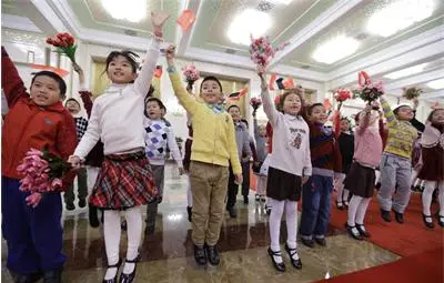 Китай премахва ограниченията за едно дете и трудовите лагери