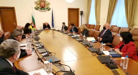 Борисов: В петък зимата идва с пълна сила, да се внимава много