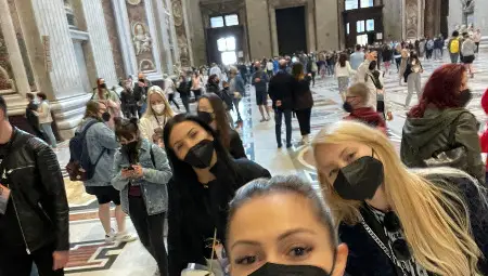 Младежки транснационален хъб за творци и иноватори тества творчески продукти в артистичните пространства на Рим /галерия/