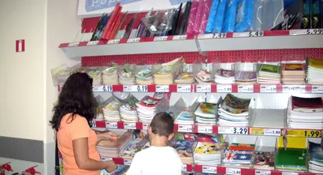 Половин минимална заплата не стига за първия учебен ден на първолака