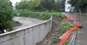 Укрепват подпорната стена край спортен комплекс „Ялта“