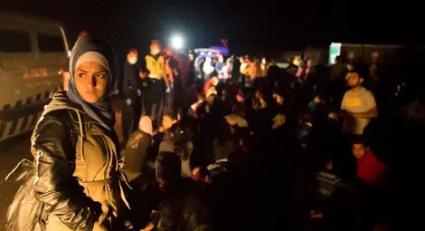 Унгария изпраща 2100 полицаи на границата със Сърбия