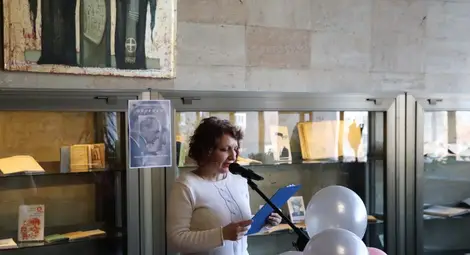 Библиотеката в Русе отбеляза рожден ден с изложба и видеоклип /галерия/