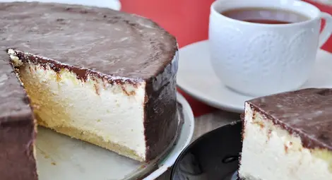 Сладкарят, който превърна бонбоните в торта Сладкарят, който превърна бонбоните в торта