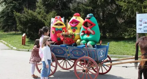 Баба Меца се събуди, хайде в зоопарка!