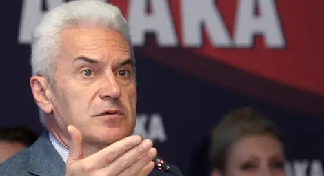 Сидеров: Полицаят лъже, че съм го ударил Сидеров: Полицаят лъже, че съм го ударил