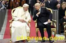 Папата напуска Ватикана