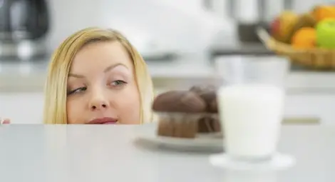 Разкриха защо налитаме на сладко или на мазно Разкриха защо налитаме на сладко или на мазно