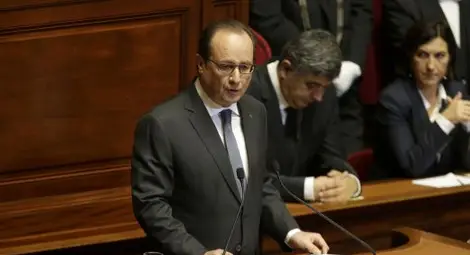 Оланд: Франция е във война!