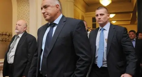 Борисов отговори във Фейсбук на тв репликата на Кънев