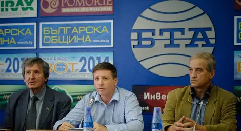 Историци настояха за преосмисляне на политиката в областта на образованието