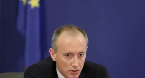 Министър Вълчев: Не се притеснявам от проверка на КПКОНПИ