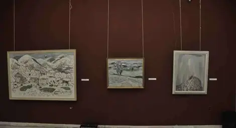 Картини на художници-юбиляри подредиха в Художествената галерия