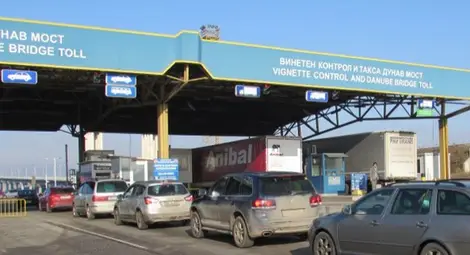 Български каналджия тръгнал да извежда сирийка с личната карта на жена си