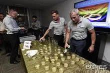 Работохолиците са по-склонни към алкохолизъм