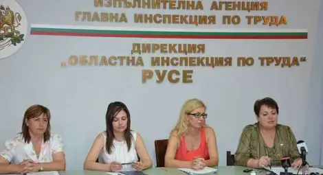 Нова схема ще обучава безработни с образование на професия и език