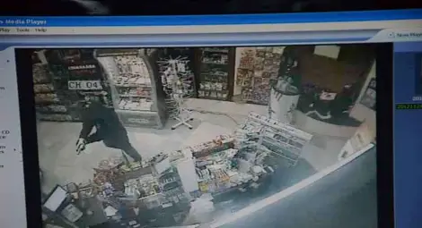 Две жени с мъжки сърца спасиха магазините си от въоръжен обир