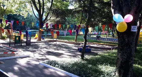 Подредиха „Река на надеждата“ в детска градина „Здравец“ Подредиха „Река на надеждата“ в детска градина „Здравец“