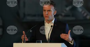 Макрон обеща по време на визита в Кипър бъдеща "отбранителна мисия" за отваряне на Ормузкия проток