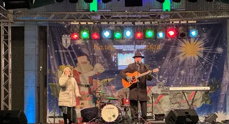 Русе посрещна 2026 година с концерт на Владо Михайлов, празнична програма и Дунавско хоро