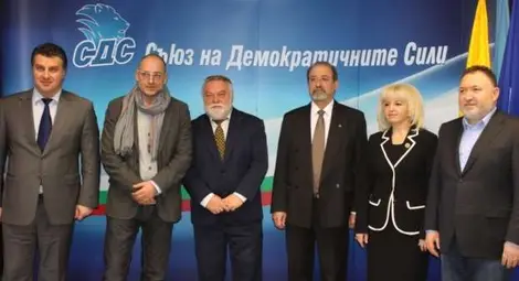 Десните се обединиха в СДС