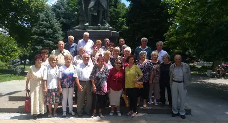 Съученици от Ряхово празнуваха 6 десетилетия от първия ден заедно