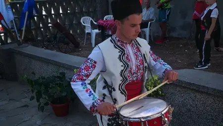 Глашатайче оповести началото на Празника на занаятите в Караманово