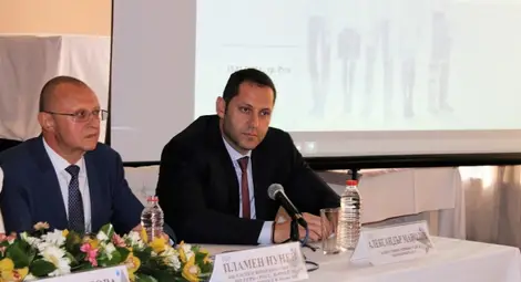 КПКОНПИ ще проверява Александър Манолев