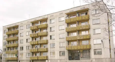 Две фирми обжалват поръчка за ремонт на общежитие за 861 600 лева Две фирми обжалват поръчка за ремонт на общежитие за 861 600 лева