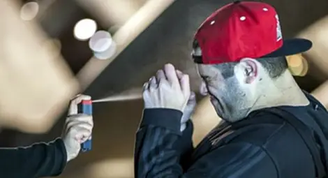 Таксиметров шофьор пръскал с лютив спрей пешеходци пред &bdquo;Кауфланд&ldquo;