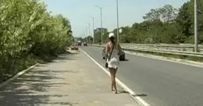 Погнаха проститутки и шумни цигани по булевард „България“