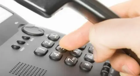 Възрастен мъж два пъти хвърлил от балкона си пари и злато на "служител на Енергото" в Русе Възрастен мъж два пъти хвърлил от балкона си пари и злато на "служител на Енергото" в Русе