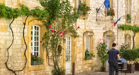 За повече раждаемост: Френски кмет предлага безплатна виагра