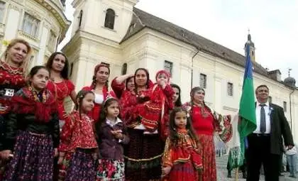 Разследване в Румъния след призив за стерилизиране на ромките