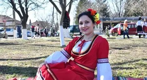 Ирина Борисова спечели сърцата на публиката с песента &bdquo;Излел е Дельо хайдутин&ldquo;.			               Снимка: &bdquo;Утро&ldquo;