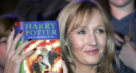 Джоан Роулинг ще издаде 12 нови разказа за Хари Потър