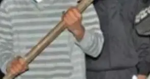 Бой с дървен кол сложил кръст на старо приятелство