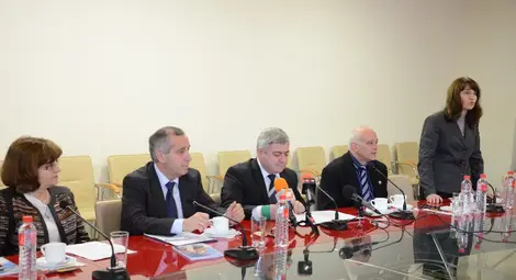 Магистри по национална сигурност ще подготвя Русенският университет