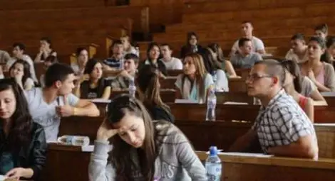 Бисери от кандидатстуденти: Болярите Асен и Петър в конфликт на интереси и други важни открития