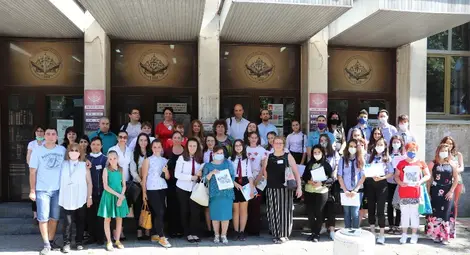 Първите Арнаудови срещи събраха 50 младежи от цялата страна Първите Арнаудови срещи събраха 50 младежи от цялата страна