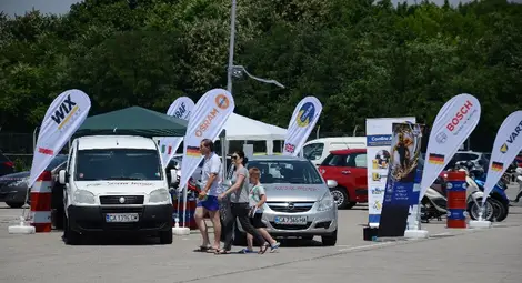 Автосалонът пред &bdquo;Метро&ldquo; надмина очакванията на организаторите
