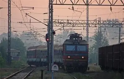 Пиян началник гара проверява полицията: Има бомба във влака за Гърция!