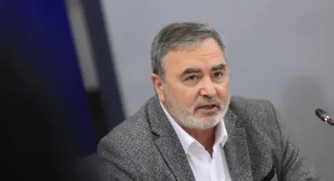 Доц. Кунчев: PCR е необходим при влизане в България, защото гарантира, че лицето не е носител на заболяването