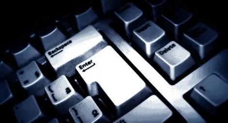 Немски регулатор: няма данни, че Huawei шпионира