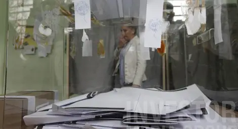 25 мандата – в канализацията заради дясното роене 25 мандата – в канализацията заради дясното роене