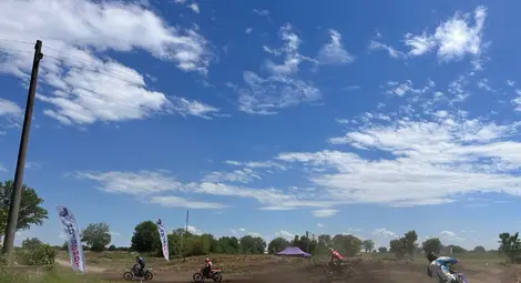 Повече от 70 състезатели събра състезанието по мотокрос в Сандрово