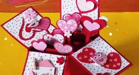 Деветокласничката Петя Радева спечели конкурса с благотворителна кауза за най-креативно послание за любовта Деветокласничката Петя Радева спечели конкурса с благотворителна кауза за най-креативно послание за любовта